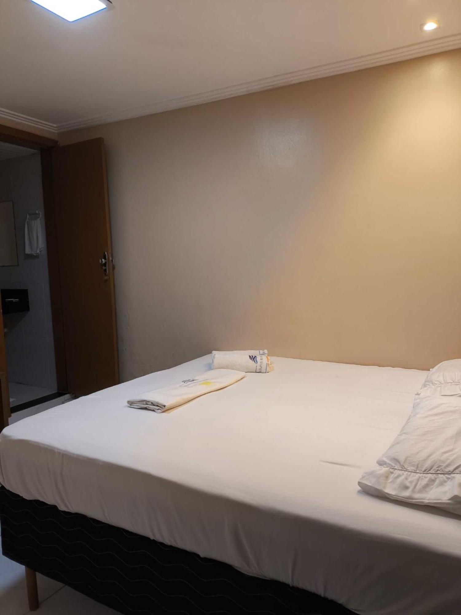 Hotel Luar De Itapua