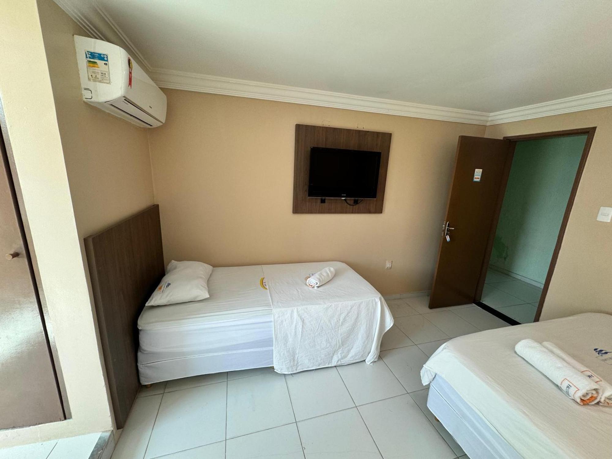 Luar De Itapua Hotel 2*